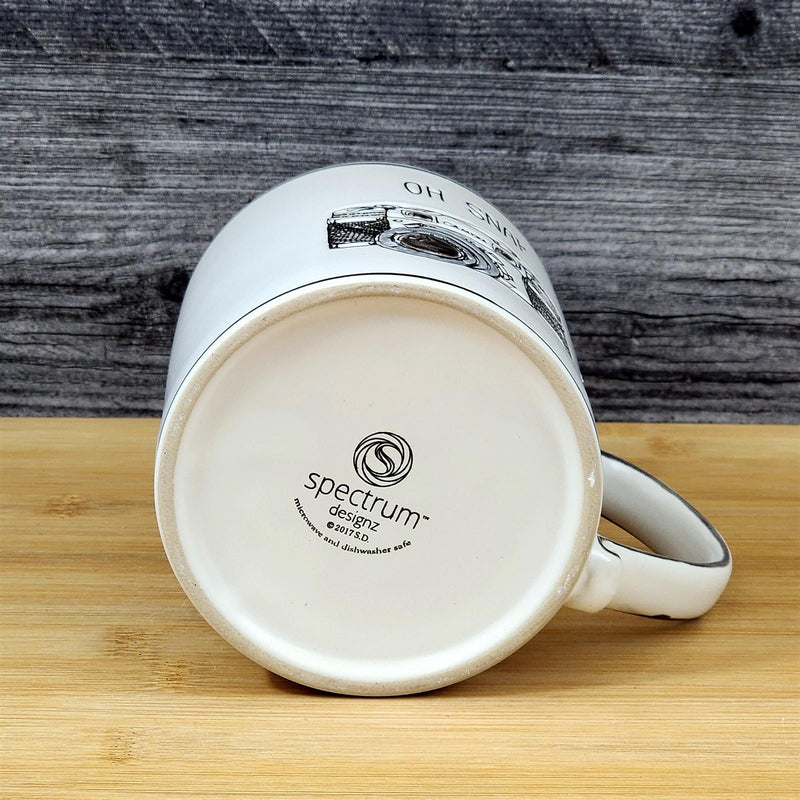 Load image into Gallery viewer, Photography Theme Mug Vintage Camera Retro Art Ceramic Tea Cup 21oz Blue Sky
