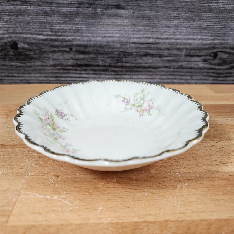Load image into Gallery viewer, Limoges Floral Sauce Bowls Set of 4 La France USA 22 K Gold Scalloped Edge Trim
