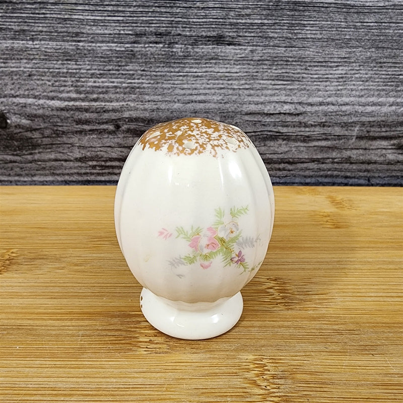 Load image into Gallery viewer, Limoges Floral Pepper Shaker La France USA 22 K Gold Scalloped Edge Trim

