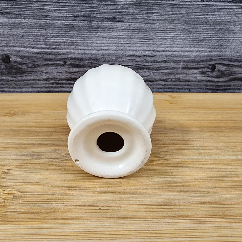 Load image into Gallery viewer, Limoges Floral Pepper Shaker La France USA 22 K Gold Scalloped Edge Trim

