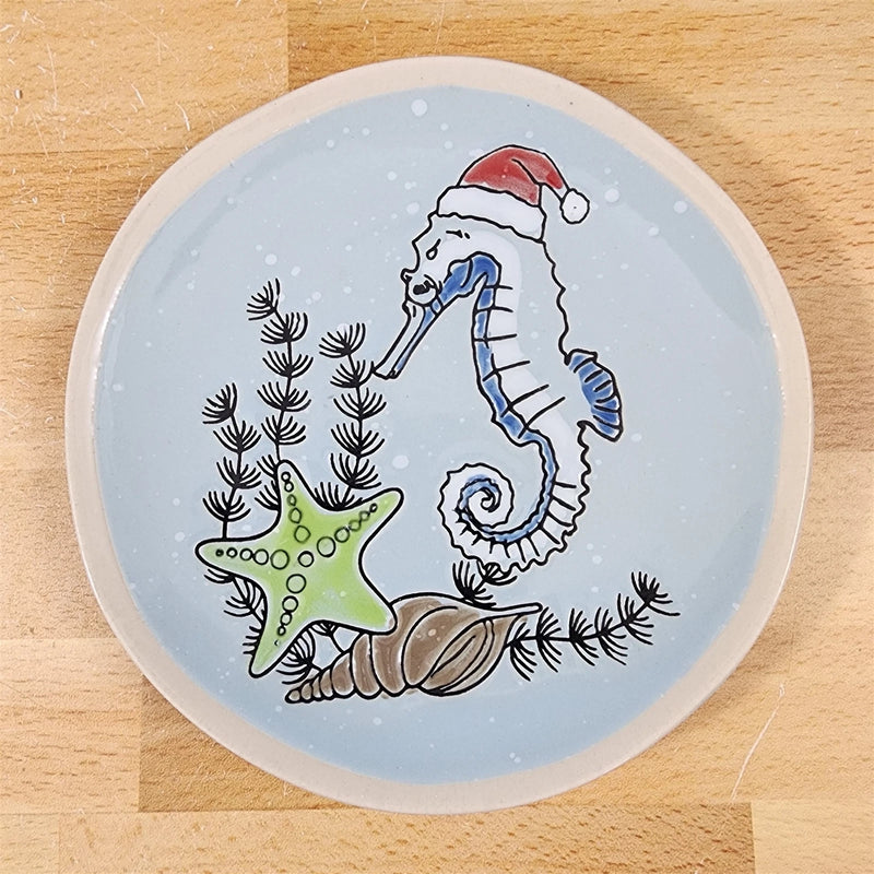 Load image into Gallery viewer, Tide of Festive Delights Set of 4 Appy Plate Seahorse Ceramic 8.5" Blue Sky
