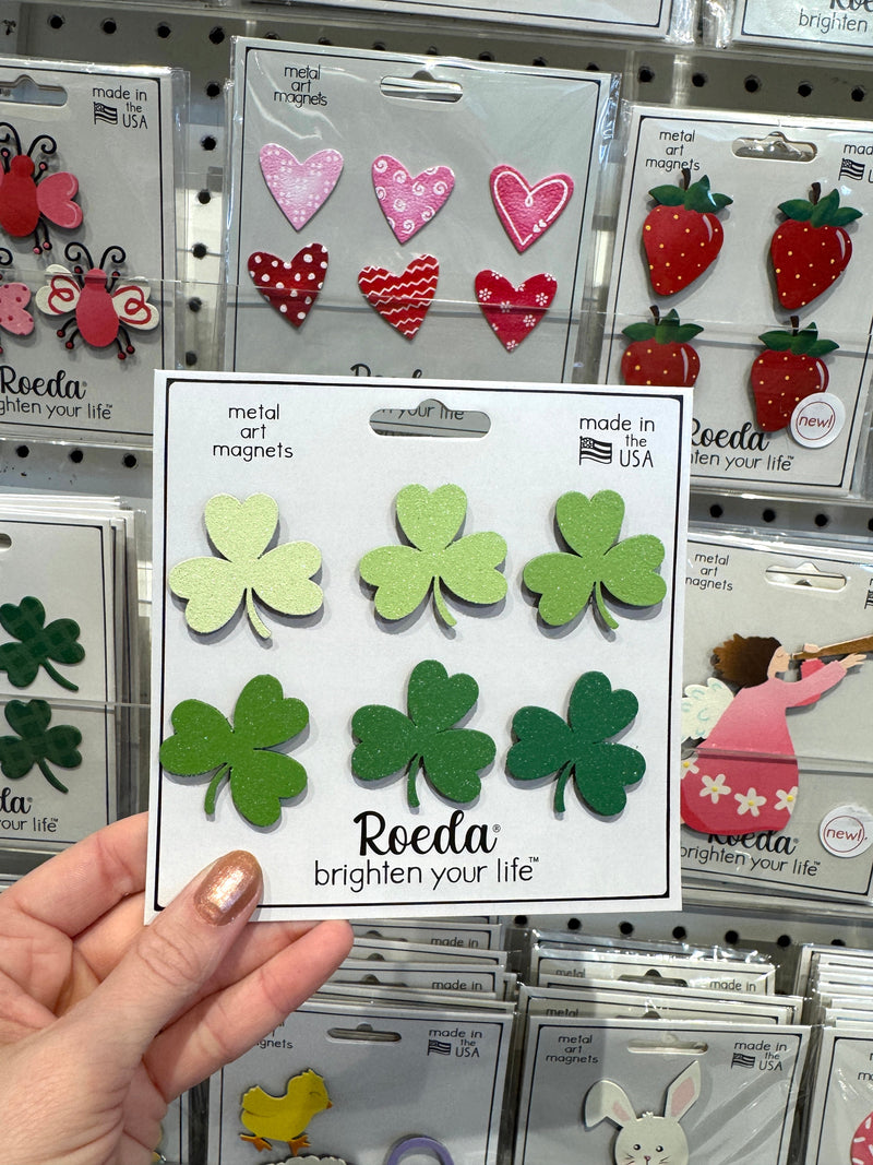 Load image into Gallery viewer, St. Patrick’s Day Magnets – Roeda Shamrock Mini Art Pop Glitter Set of 6
