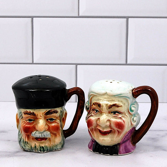 Vintage Colonial Man and Woman Salt and Pepper Shakers