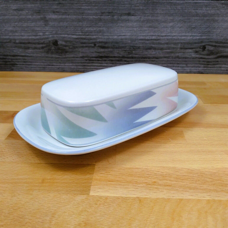 Load image into Gallery viewer, Mikasa Intaglio Fantazz ¼ lb Butter Dish CAC64 Dinnerware John Bergen

