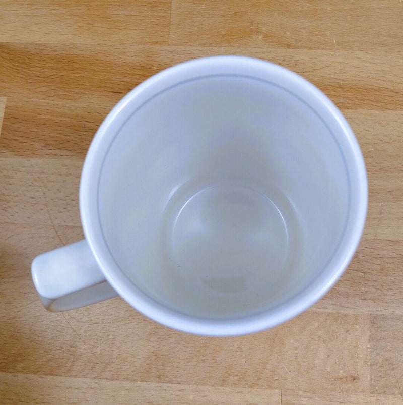 Load image into Gallery viewer, Mikasa Intaglio Fantazz Cups Set of 4 CAC64 Cappuccino Mug John Bergen
