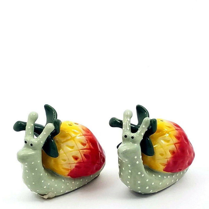 Load image into Gallery viewer, Salt Pepper Set Strawberry Snail Collectible Décor Heather Goldminc Blue Sky
