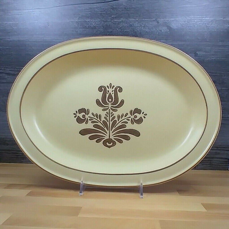 Load image into Gallery viewer, Pfaltzgraff Village 14 Inch Oval Serving Platter 6-16 USA Castle stamp
