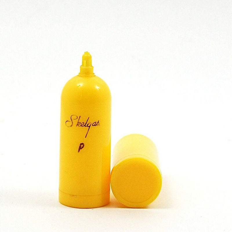 Load image into Gallery viewer, Vintage Yellow Skelgas Propane Salt and Pepper Shakers
