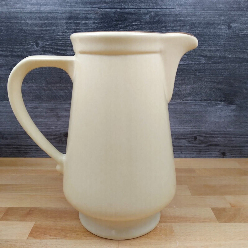 Load image into Gallery viewer, Pfaltzgraff Village 2-Qt Quart Pitcher 64oz 1970's Carafe USA Castle Stamp 416
