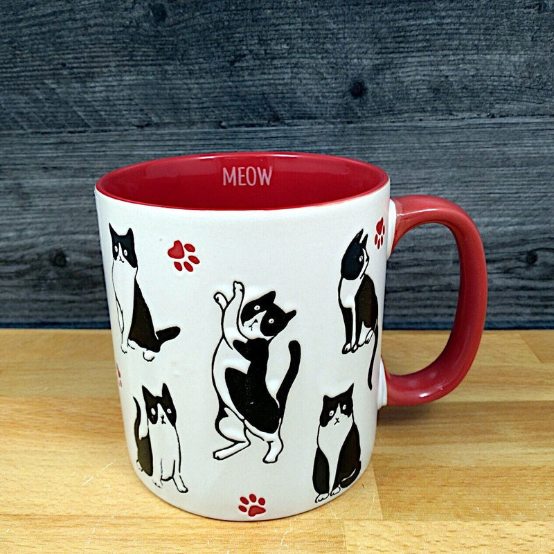 Load image into Gallery viewer, Cat Lovers Coffee Mug Red and White 17oz (455ml) Embossed Beverage Cup Blue Sky
