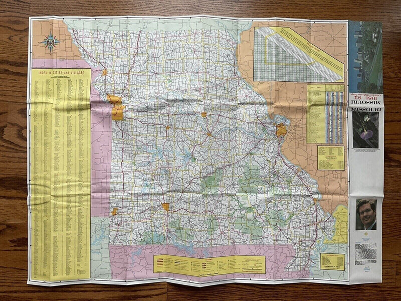 Load image into Gallery viewer, 1981-82 Official Missouri State Highway Transportation Travel Road Map
