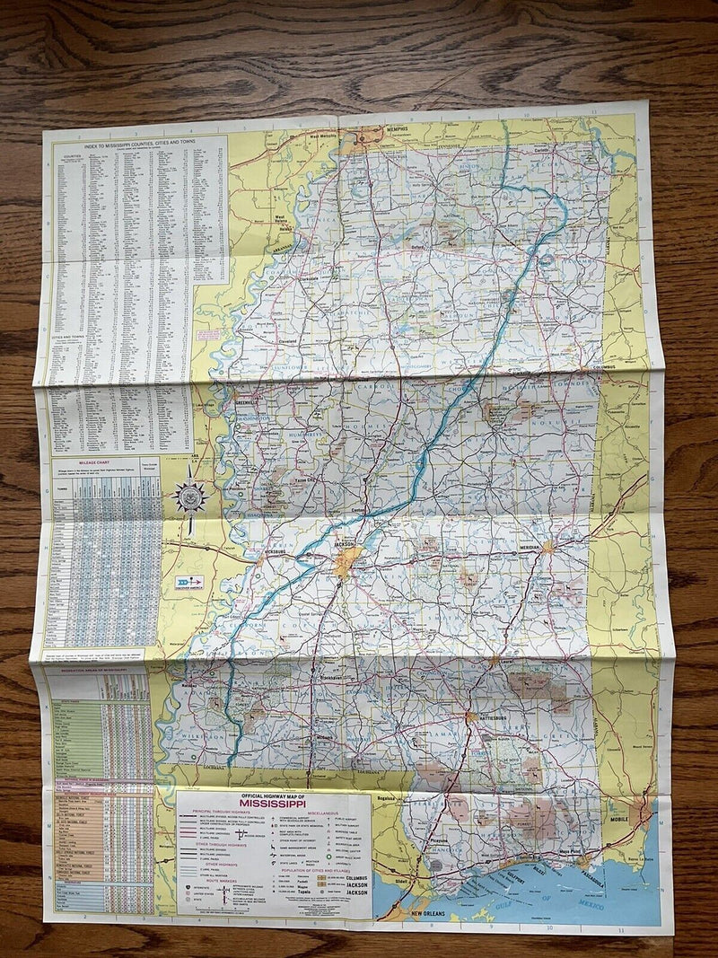 Load image into Gallery viewer, 1982 Official Mississippi State Highway Transportation Travel Road Map
