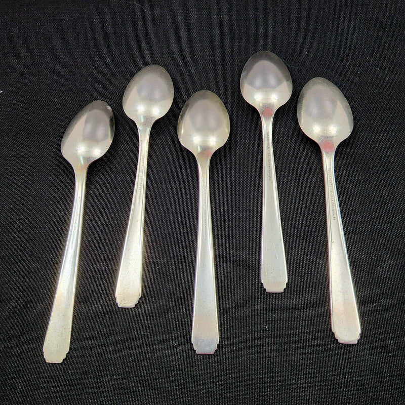 Load image into Gallery viewer, Oneida Community Set of 5 Teaspoons Friendship Medality Tudor Plate
