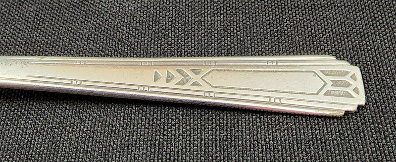 Load image into Gallery viewer, Oneida Community Set of 5 Teaspoons Friendship Medality Tudor Plate

