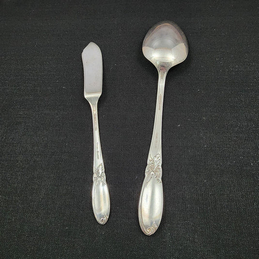 Oneida Community 1953 White Orchid Silverplated Butter Spreader & Serving Spoon