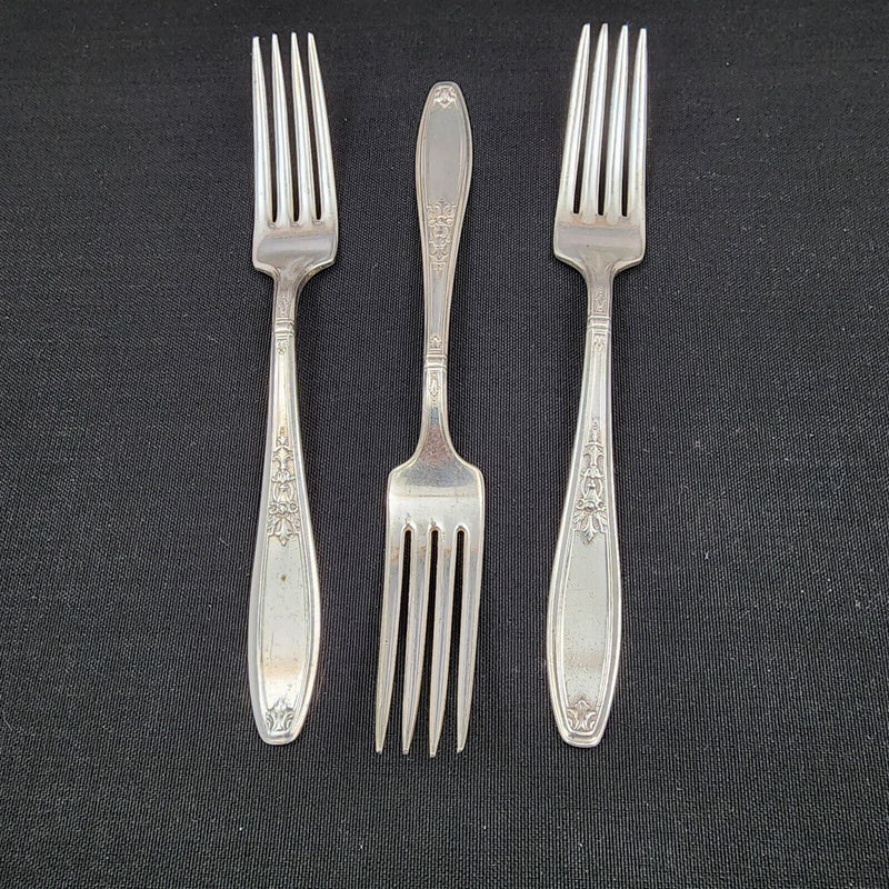 Load image into Gallery viewer, 3 Dinner Forks Ambassador 1847 Rogers Bros Silverplated by International Silver
