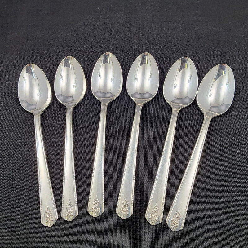 Load image into Gallery viewer, Oneida Community Teaspoons Set of 6 Linda 1949 Silverplated Spoons
