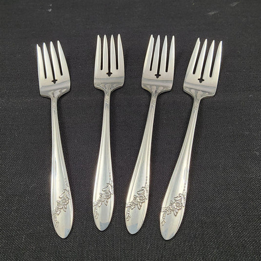 Oneida Queen Bess II Set of 4 Silverplated Salad Forks 1946