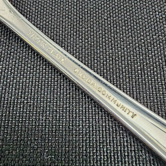 Oneida Queen Bess II Set of 4 Silverplated Salad Forks 1946