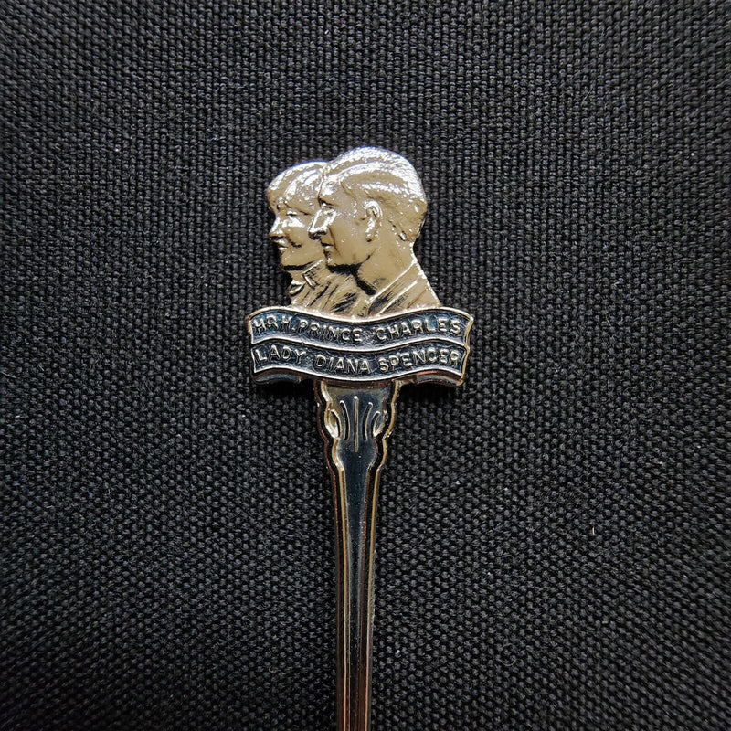 Load image into Gallery viewer, Prince Charles and Lady Diana Spencer Wedding Collector Souvenir Spoon 4 1/4in
