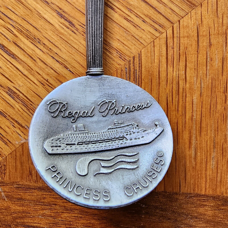 Load image into Gallery viewer, Regal Princess Cruises Collector Souvenir Spoon 4 inch in Pewter
