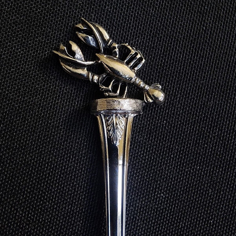Load image into Gallery viewer, Maine State Collector Souvenir Spoon 4.5 inch with Lobster
