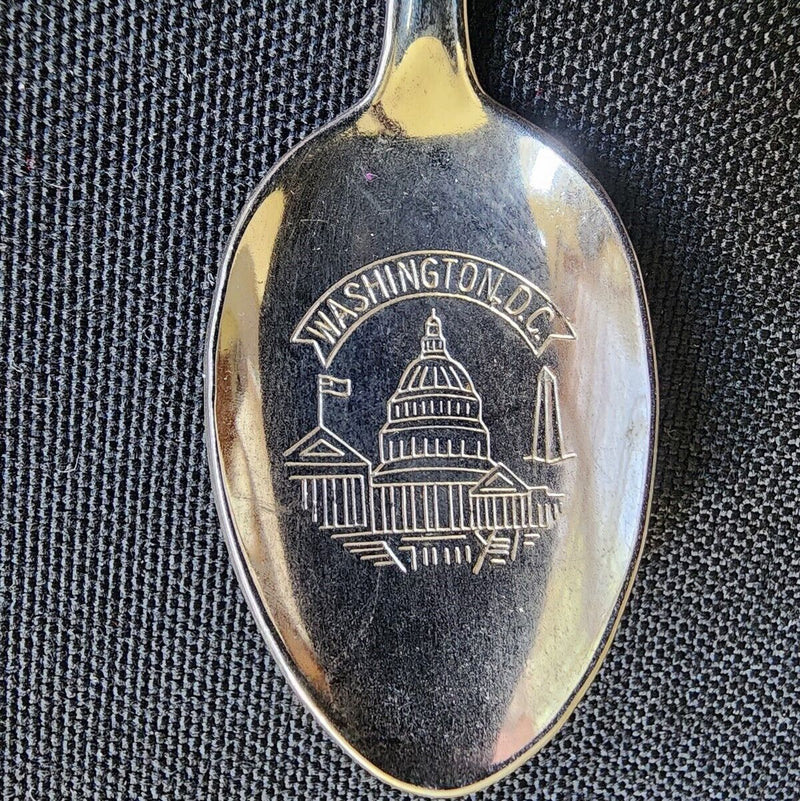 Load image into Gallery viewer, Washington DC Collector Travel Souvenir Spoon Set of 3 USA Capital Memorabilia
