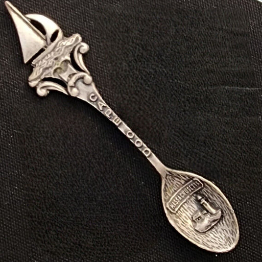 Cape Cod Massachusetts Collector Souvenir Spoon 4in (10cm) Pewter