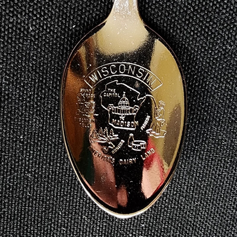 Load image into Gallery viewer, Wisconsin State Collector Souvenir Spoon 4in (10cm)
