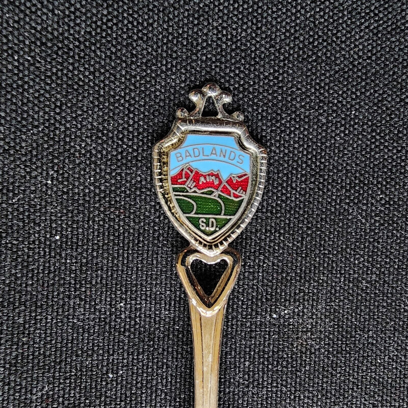 Load image into Gallery viewer, South Dakota Badlands Collector Souvenir Spoon 3.5in (9cm)
