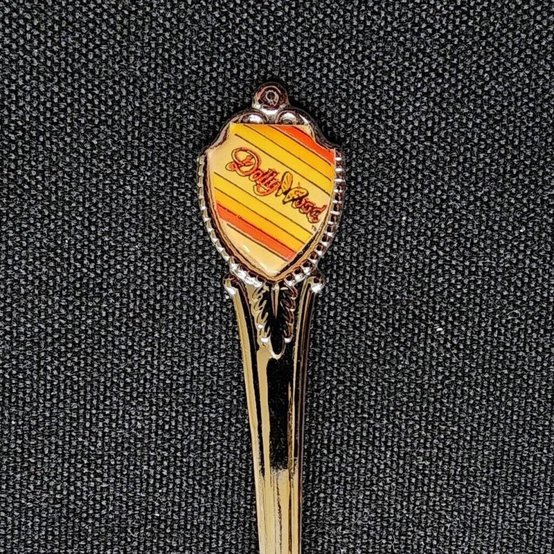 Load image into Gallery viewer, Dollywood Collector Souvenir Spoon 4.5&quot; (11cm)
