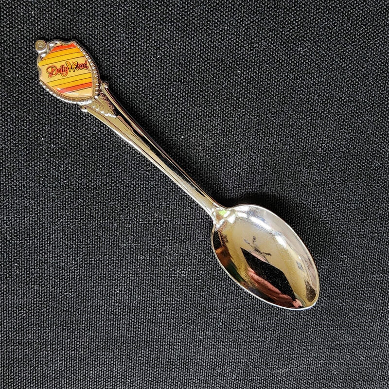 Load image into Gallery viewer, Dollywood Collector Souvenir Spoon 4.5&quot; (11cm)
