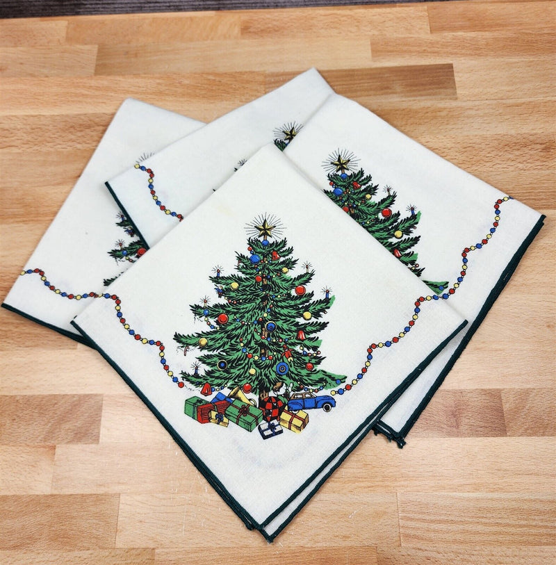 Load image into Gallery viewer, Spode Christmas Tree Damask Cloth Napkins Lot of 4 Measure: 16.2" x 17"
