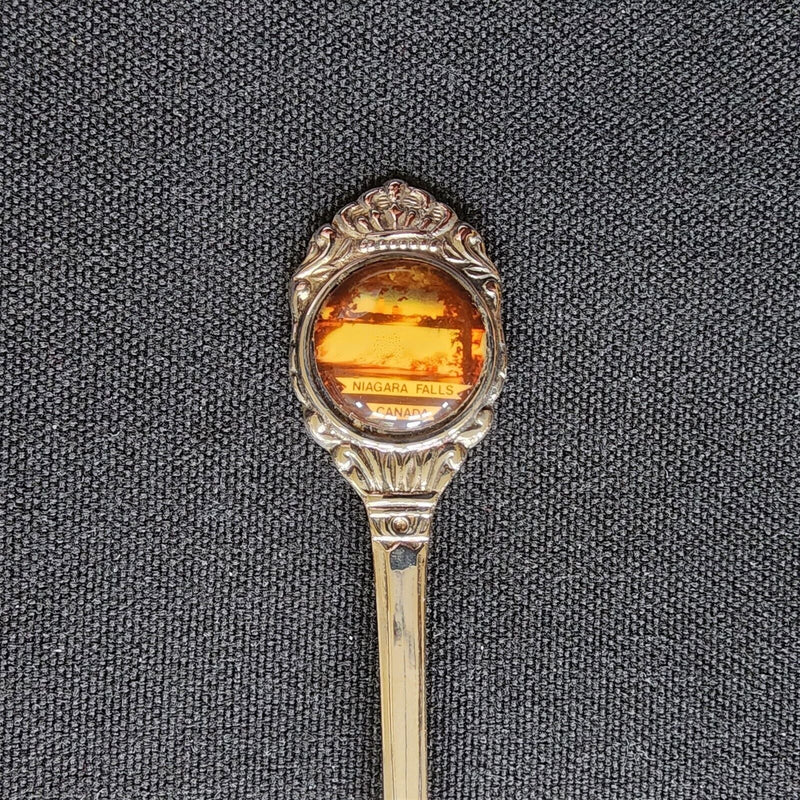 Load image into Gallery viewer, Niagara Falls Collector Souvenir Spoon 4.5&quot; (11cm) Canada
