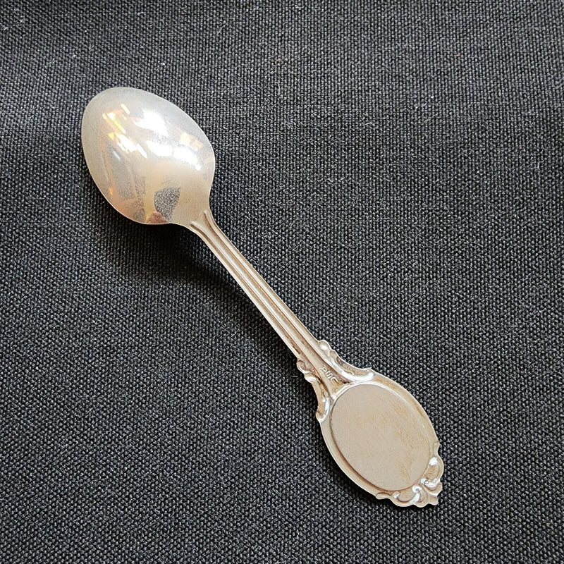 Load image into Gallery viewer, Louisiana World Expo 1984 Collector Souvenir Spoon 4 1/2&quot; (11cm)

