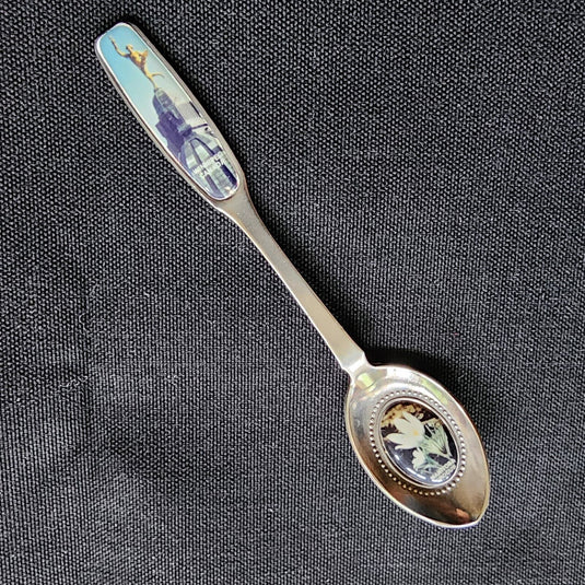 Winnipeg Canada Collector Souvenir Spoon 5" (12cm) Silver Plated