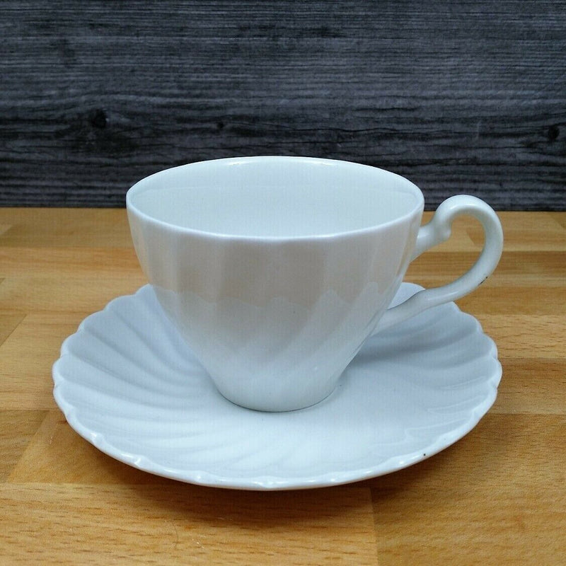 Load image into Gallery viewer, Johnson Bros Ironstone Tea Flat Cup and Saucer Set of 4 Coffee Mugs Dinnerware
