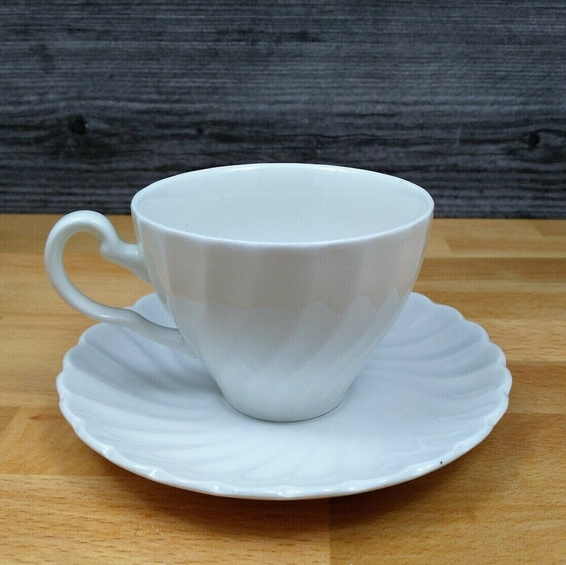 Load image into Gallery viewer, Johnson Bros Ironstone Tea Flat Cup and Saucer Set of 4 Coffee Mugs Dinnerware

