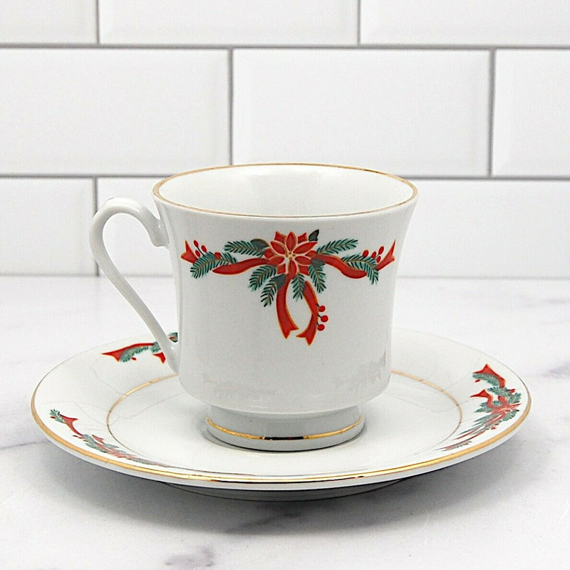 Load image into Gallery viewer, Fairfield Fine China Poinsettia Ribbon Set of 4 Coffee Mug and Saucer 3" 8cm
