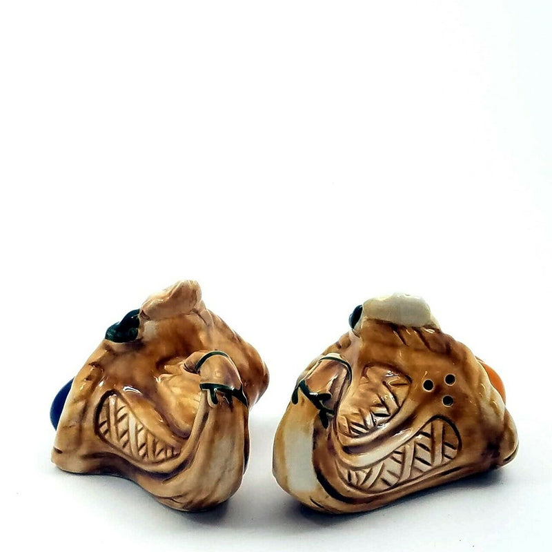 Load image into Gallery viewer, Ceramic Cornucopia Basket Salt Pepper Shaker Set
